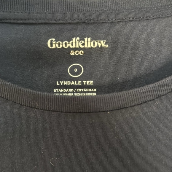 NWT 3 PIECE GOODFELLOW BASIC TEE BUNDLE (S) - Picture 5 of 8